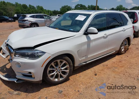 2015 BMW X5 xDrive35I z USA, uszkodzony, nr VIN 5UXKR0C52F0K59148